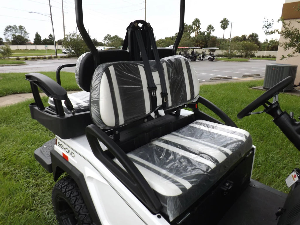 2022 Bintelli BEYOND 4P LIFTED STREET LEGAL GOLF CART