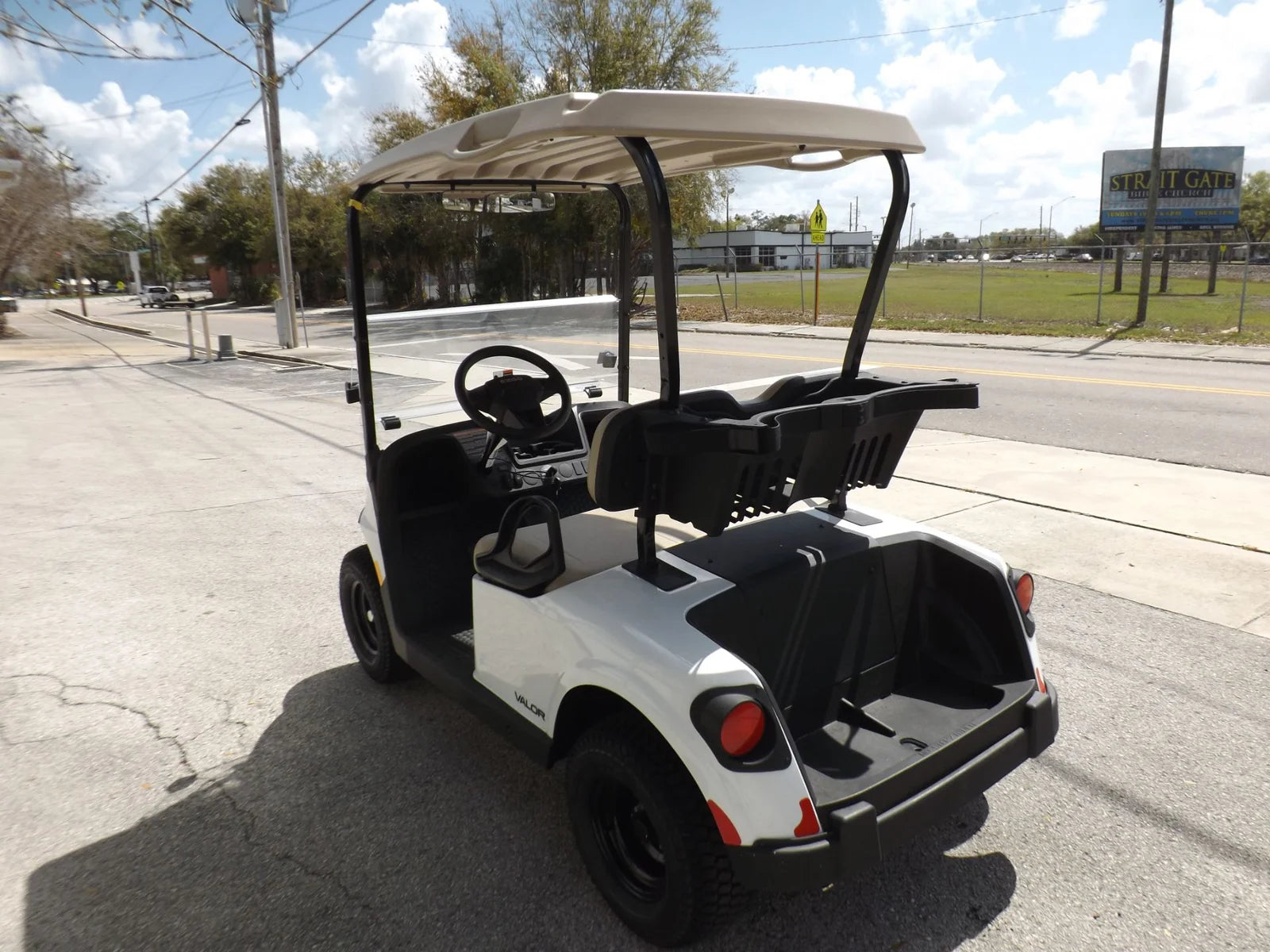 2026 E-Z-GO RXV 2 Valor S EX1 Sport – 2 Passenger Golf Cart