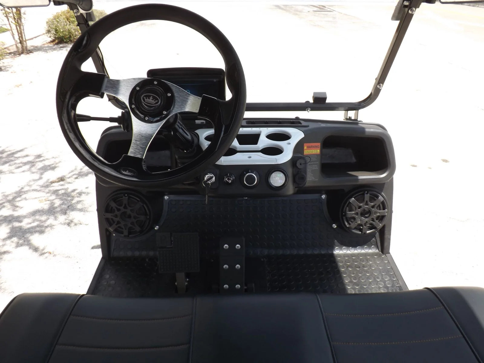 2025 Evolution Classic 2 Plus Electric Golf Cart for Sale