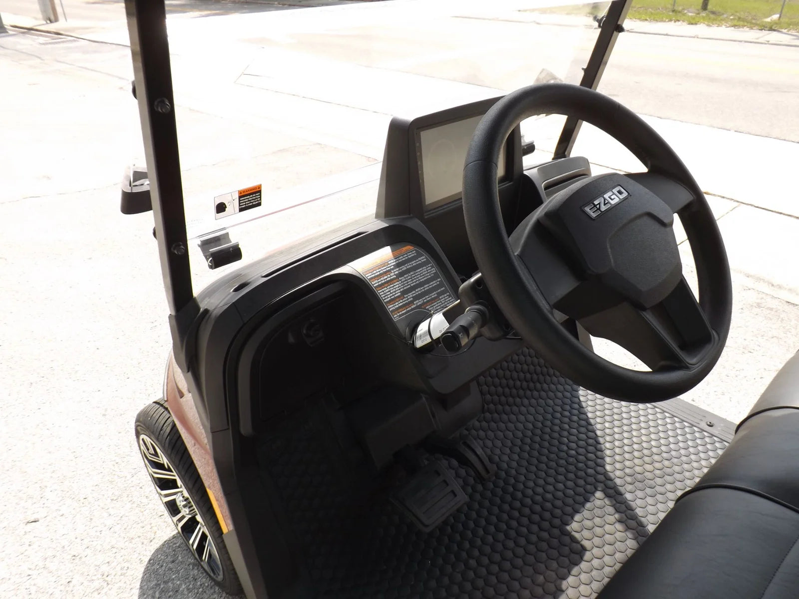 2026 E-Z-GO RXV 4 Touring ST ELiTE Lithium