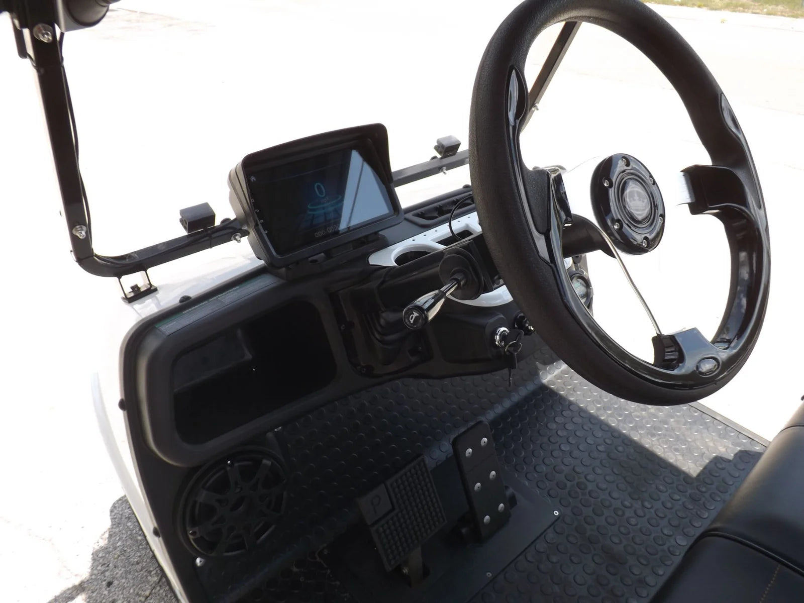 2025 Evolution Classic 2 Plus Electric Golf Cart for Sale