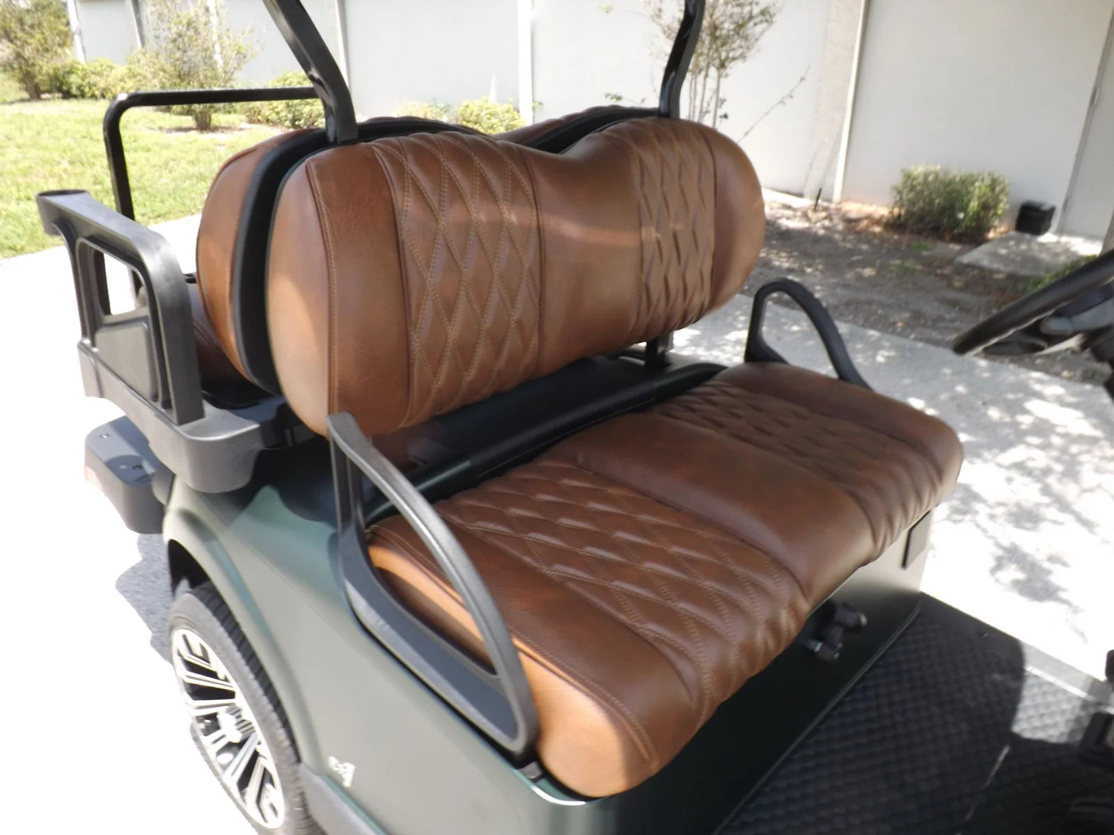 2025 E-Z-GO Freedom RXV 2+2 EX1 Golf Cart