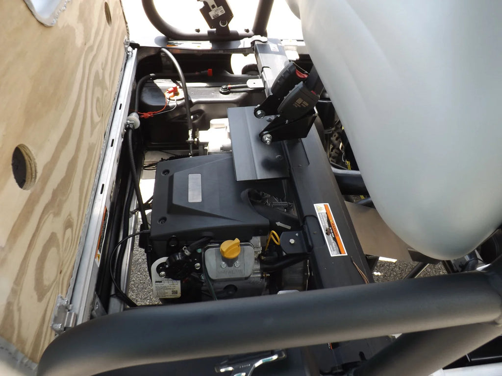2024 Club Car XRT 1550 Gasoline – Dark Green
