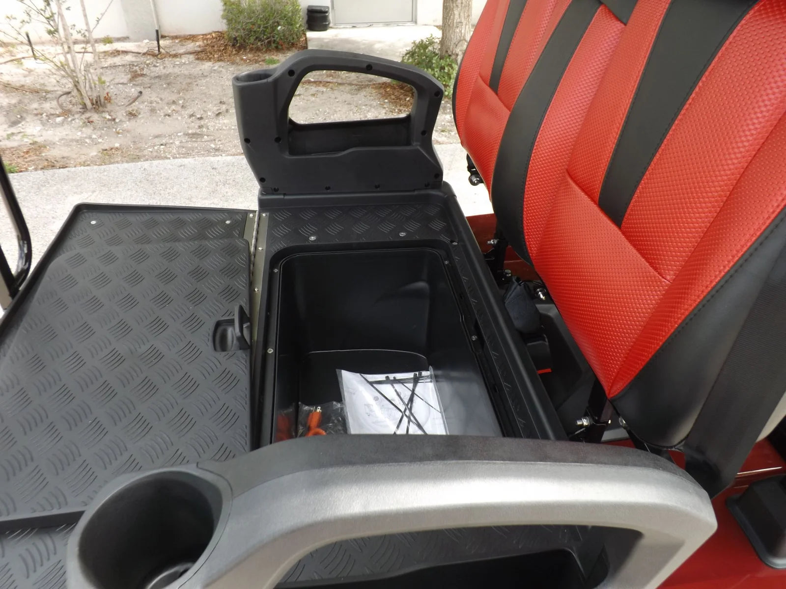 2025 Evolution Classic 4 Plus Golf Cart for Sale
