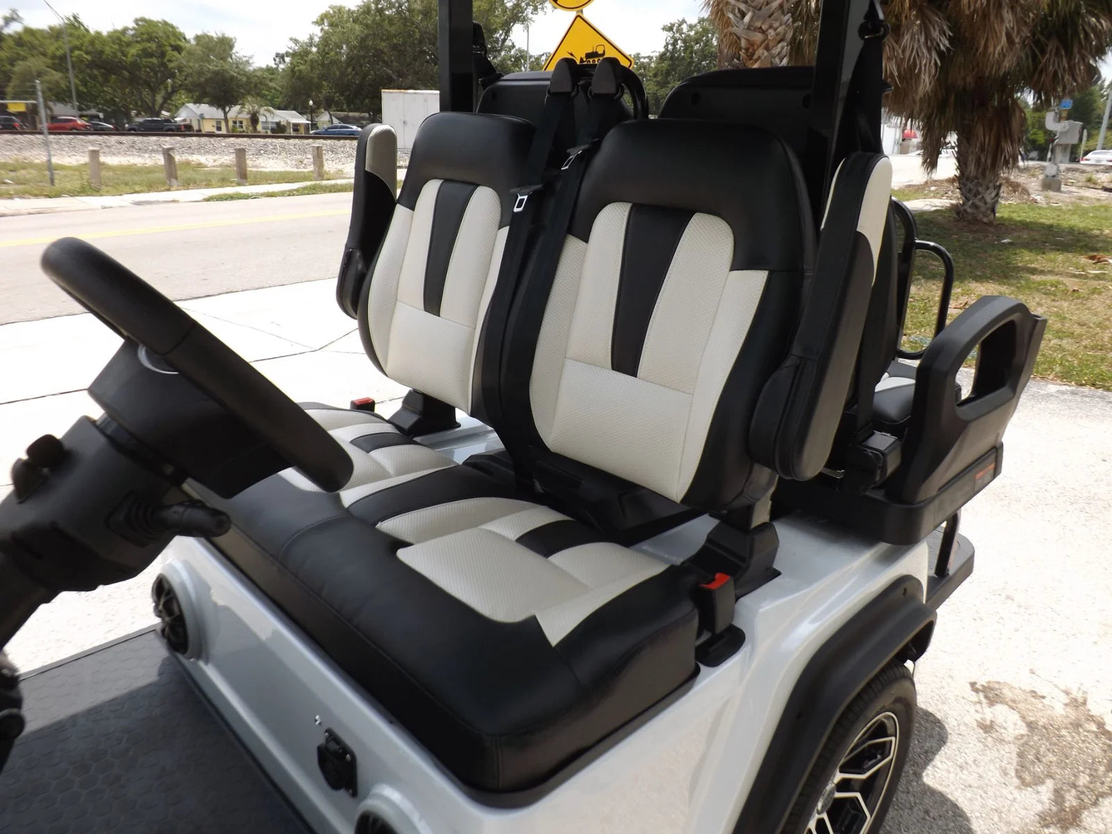 2025 Evolution D5 Ranger 2+2 Plus Golf Cart for Sale