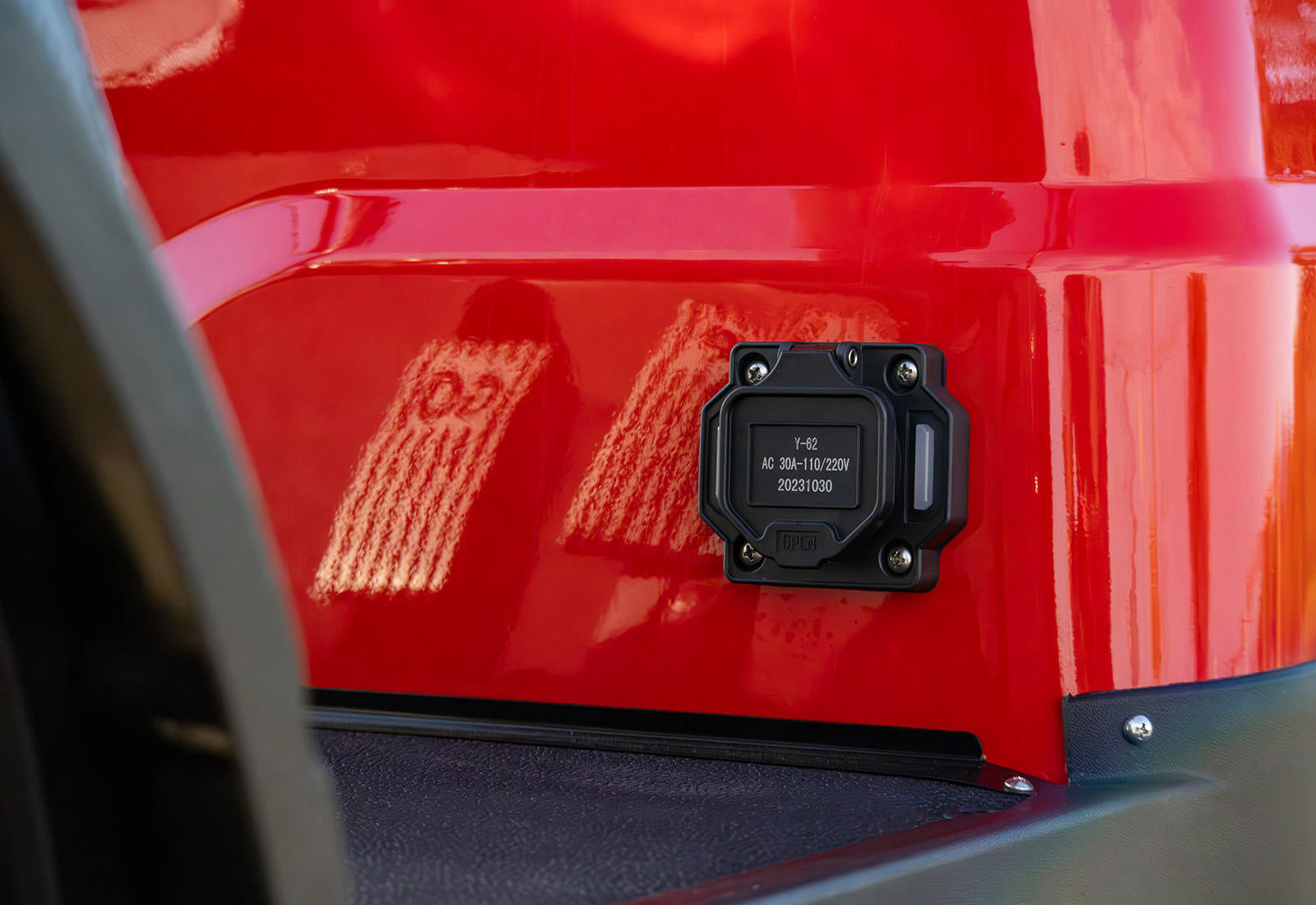 2025 ICON i40L